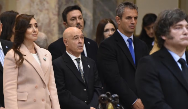 Celebrarán el Día de la Bandera por separado: Milei estará en Buenos Aires y Villarruel en Rosario